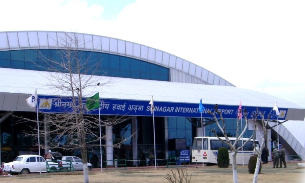 Air traffic resumes at Srinagar airport