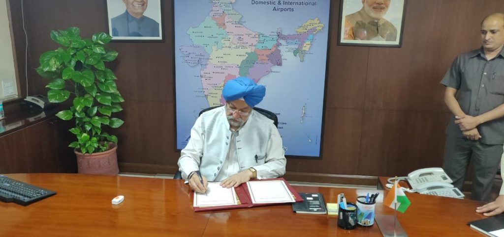Hardeep Singh Puri takes charge as Civil Aviation Minister