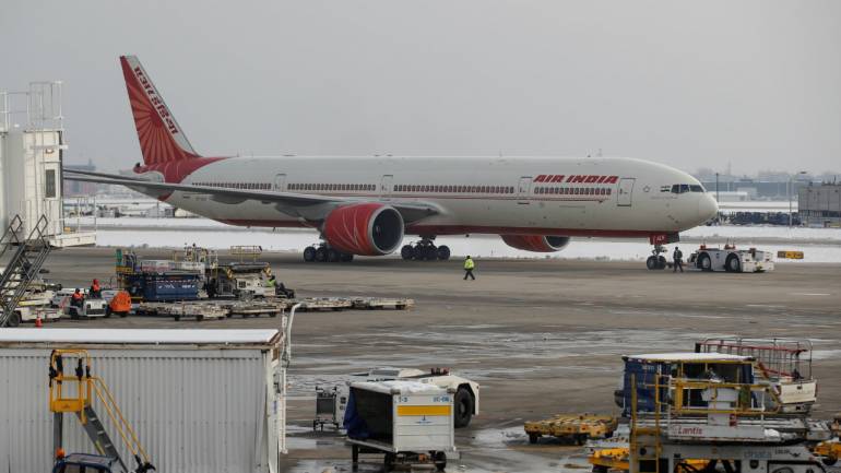 Oil companies likely to resume fuel supply to Air India at six airports