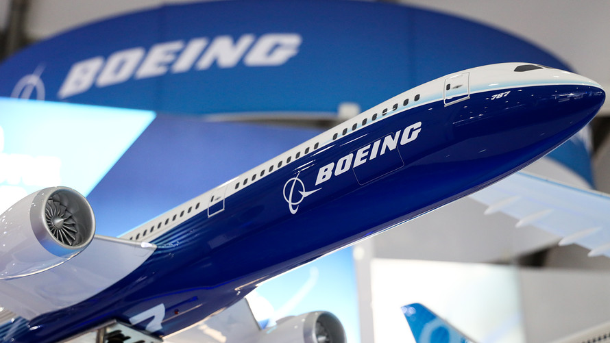 Boeing announces services orders, agreements with Middle East Airlines and government customers