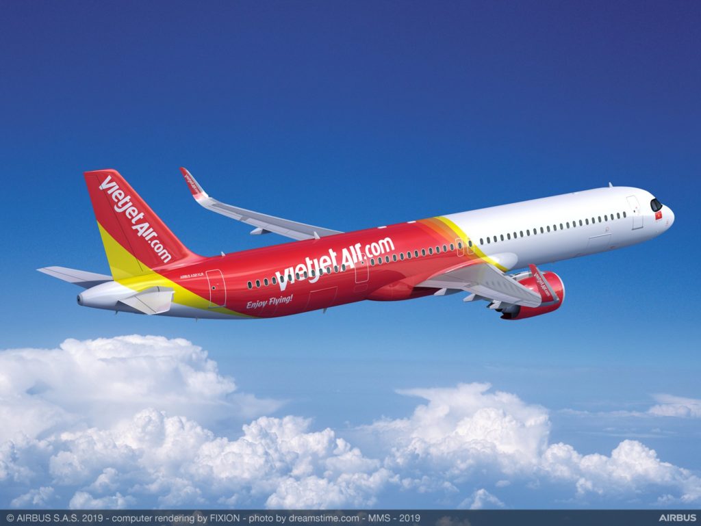 Vietjet orders A321XLR and signs Airbus training services agreement