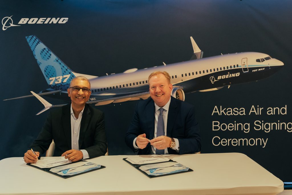 India’s Akasa Air orders 72 fuel-efficient 737 MAX airplanes from Boeing